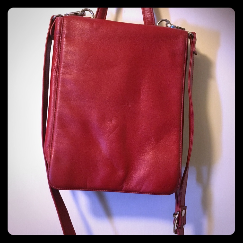 Soft leather shoulder bag